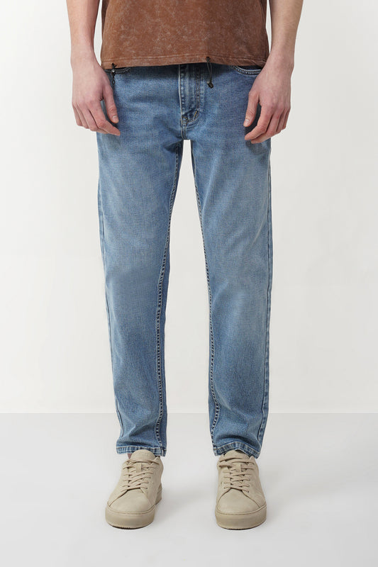 SLIM FIT JEANS